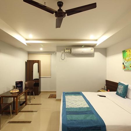 Hotel Mango Leaves ハイデラバード エクステリア 写真